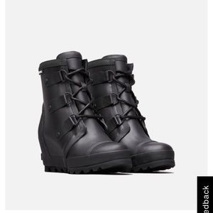 Sorel Joan Rain Wedge Bootie size 7.5
